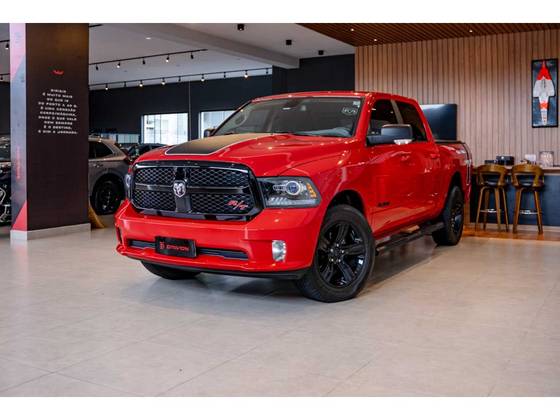 RAM CLASSIC 5.7 V8 GASOLINA R/T CD 4X4 AUTOMÁTICO